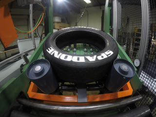 White-Sidewall-Sprayer3